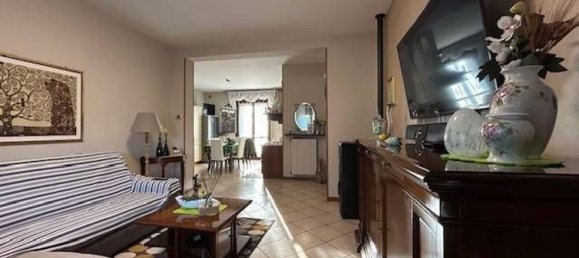 3 rooms Apartment in Palazzolo sull'Oglio, Italy No. 229486 7