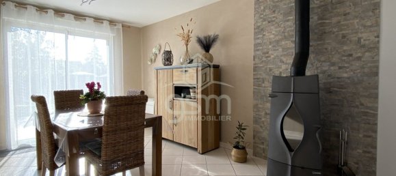 3 bedrooms House in Esvres, France No. 159108 3