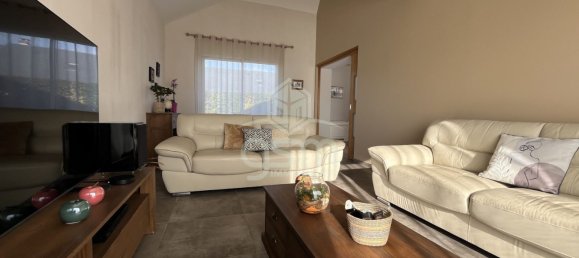 3 bedrooms House in Esvres, France No. 159108 21