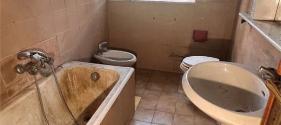 10 rooms House in Porcari, Italy No. 258693 15