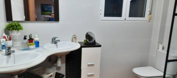 3 bedrooms House in Montroy, Spain No. 76275 76