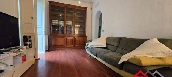 4 bedrooms Villa in Pisa, Italy No. 274009 7