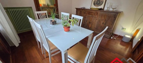 4 bedrooms Villa in Pisa, Italy No. 274009 13