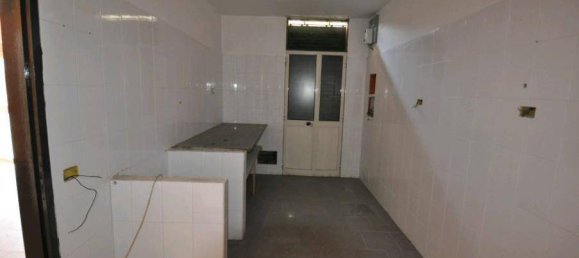 Коммерческая недвижимость с 3 комнатами в Рагуза, Италия № 75861 2