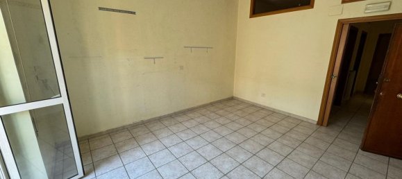3 rooms Apartment in Barletta, Italy No. 17228 11