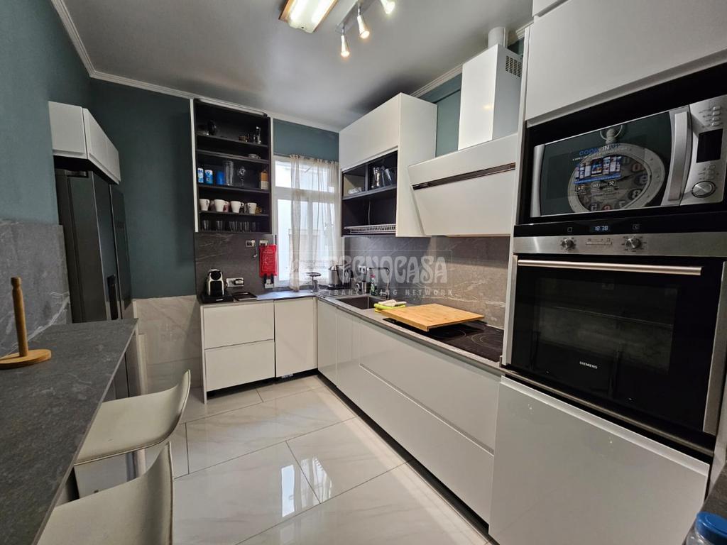 4 rooms Apartment in Madrid, Spain No. 216376