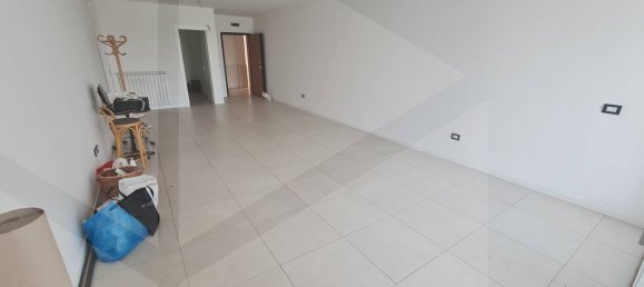 4 rooms Office in Aversa, Italy No. 19063 16