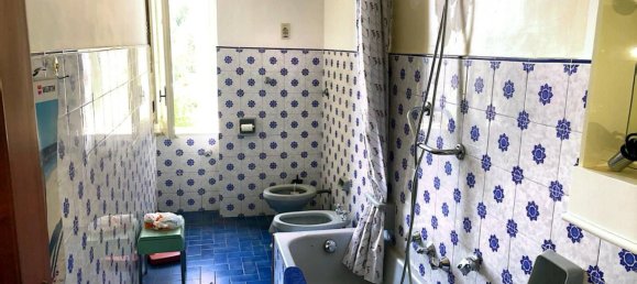 Apartamento de 2 dormitorios en Naples, Italy No. 72100 11