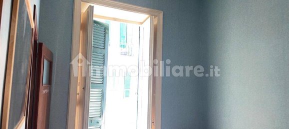Apartamento de 2 dormitorios en Naples, Italy No. 72100 8