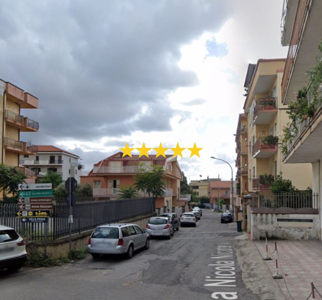 Apartamento de 7 habitaciónes en Lamezia Terme, Italy No. 99323