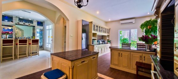 6 bedrooms Cafe / restaurant in Pattaya, Thailand No. 1645 13