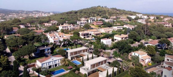 5 bedrooms Villa in Platja D'aro, Spain No. 4307 4