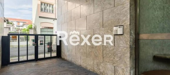 6 bedrooms Apartment in Turin, Italy No. 363271 3