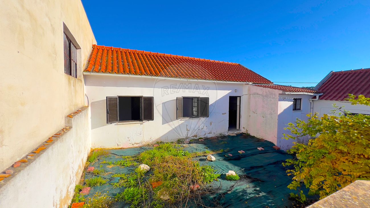 Дом с 2 спальнями в Аленкер, Португалия № 52235