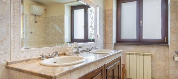 6-Zimmer Villa in San Cesareo, Italy, Nr. 34407 35