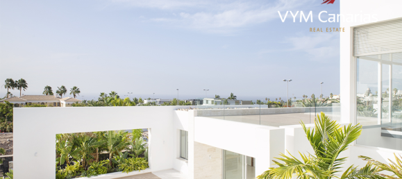 5 غرف نوم فيلا في La Caleta, Spain رقم 14905 20