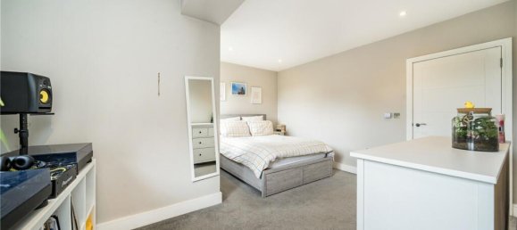 1 bedroom Apartment in London, United Kingdom No. 12950 6