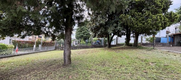 3 rooms House in Creazzo, Italy No. 351445 13