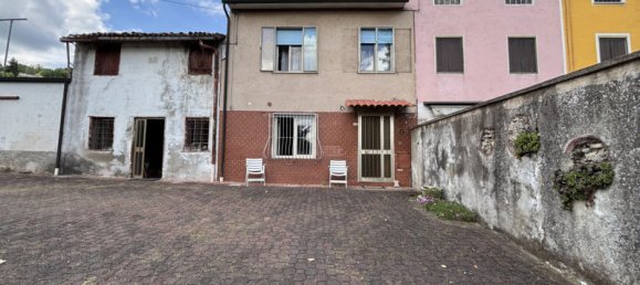 3 rooms House in Creazzo, Italy No. 351445 4
