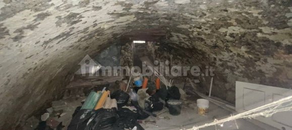 28m² Warehouse in Naples, Italy No. 370507 10