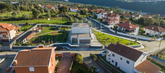 4 bedrooms House in Penafiel, Portugal No. 22729 32