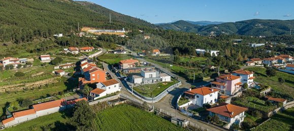 4 bedrooms House in Penafiel, Portugal No. 22729 40