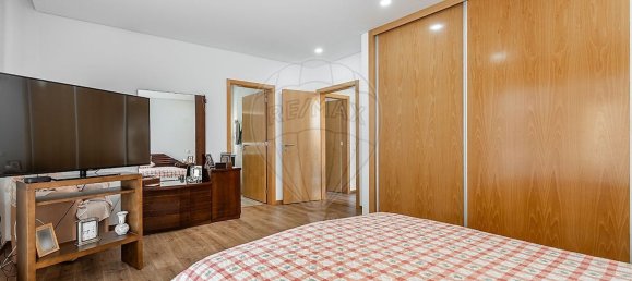 4 bedrooms House in Penafiel, Portugal No. 22729 16