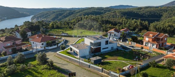 4 bedrooms House in Penafiel, Portugal No. 22729 31