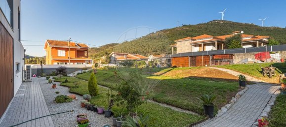 4 bedrooms House in Penafiel, Portugal No. 22729 5