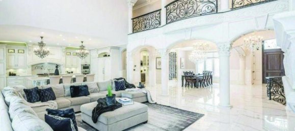 4 bedrooms House in Puslinch, Canada No. 1024 2