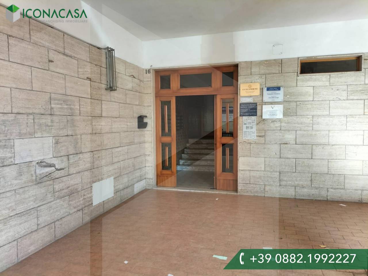 2 rooms Commercial property in San Giovanni Rotondo, Italy No. 17313