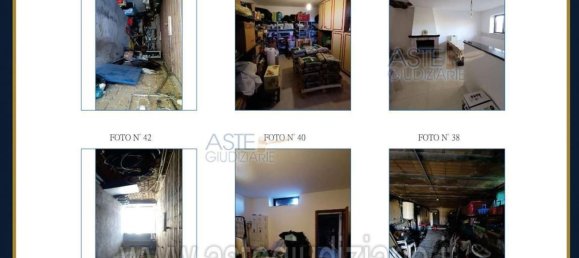 5 bedrooms Apartment in Orte, Italy No. 333044 18