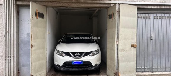 5 bedrooms Apartment in Bergamo, Italy No. 360484 14