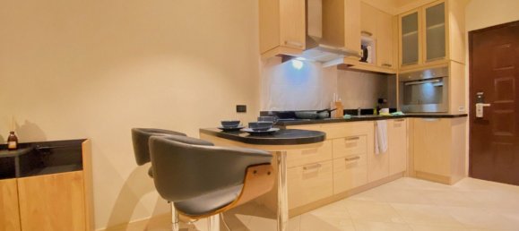 1 chambre condominium à vendre à Chon Buri, Chonburi, Eastern Thailand, Thailand № 81803 3