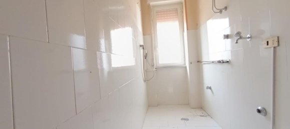 4 rooms Building in Qualiano, Italy No. 42576 6