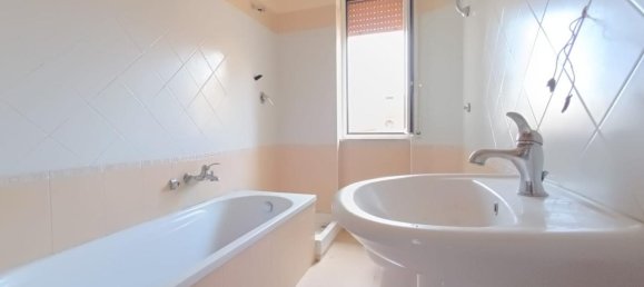 4 rooms Building in Qualiano, Italy No. 42576 13