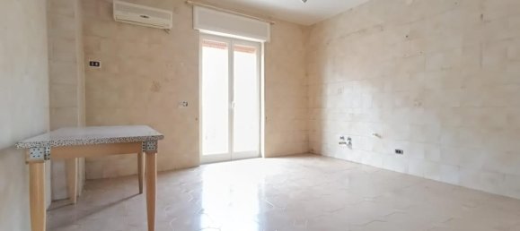 4 rooms Building in Qualiano, Italy No. 42576 2