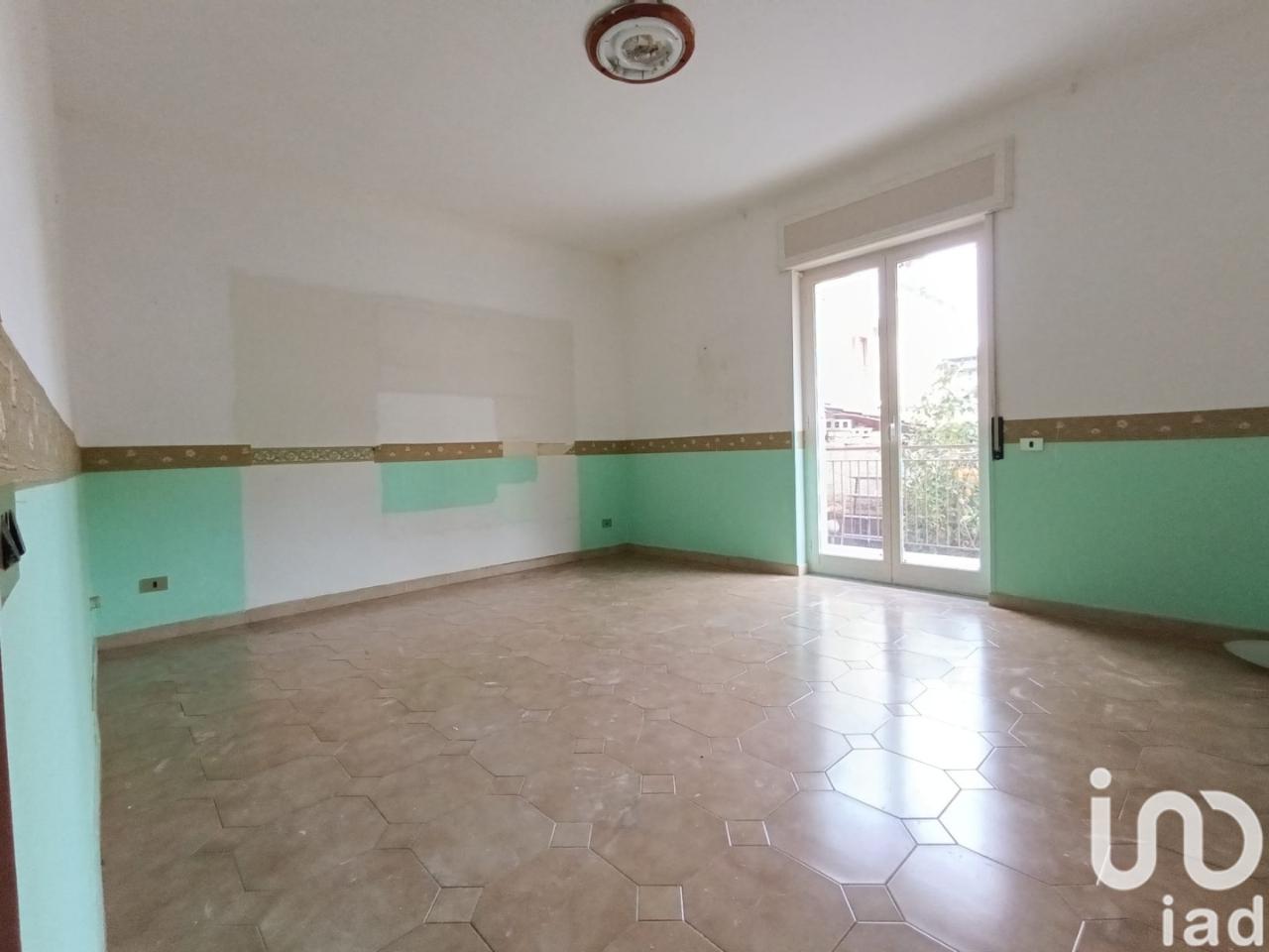 4 rooms Building in Qualiano, Italy No. 42576