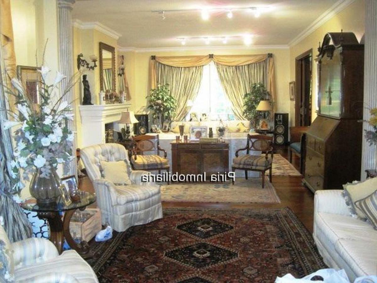 4 bedrooms House in Montevideo, Uruguay No. 10802