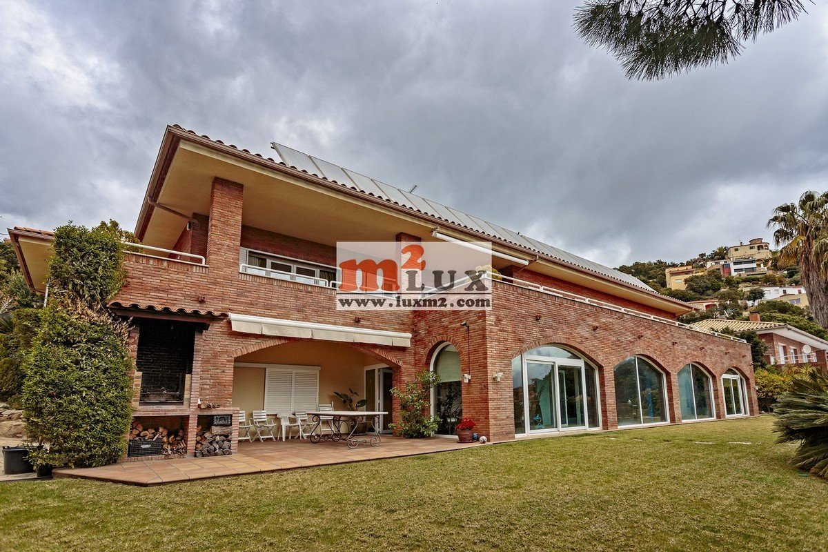4 bedrooms Villa in Santa Cristina d'Aro, Spain No. 13322