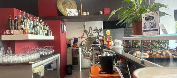 3غرفة عقار تجاري في Bergamo, Italy رقم 309182 7