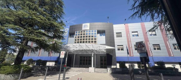 3غرفة عقار تجاري في Bergamo, Italy رقم 309182 4