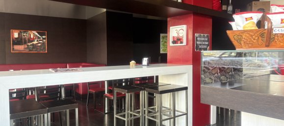 3غرفة عقار تجاري في Bergamo, Italy رقم 309182 3