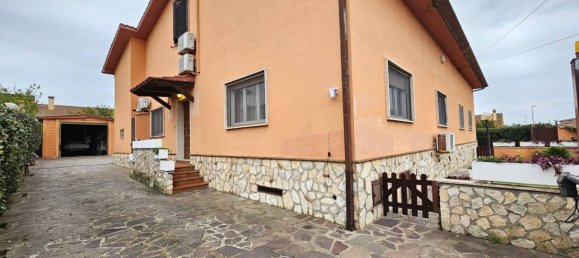 5 bedrooms Villa in Pomezia, Italy No. 66685 41