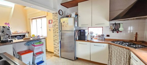 5 bedrooms Villa in Pomezia, Italy No. 66685 11