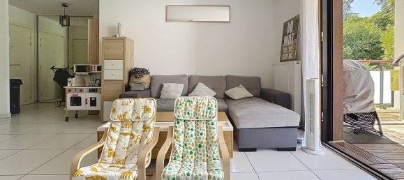 Apartamento de 2 dormitorios en Saint-Genis-Laval, France No. 317240 4