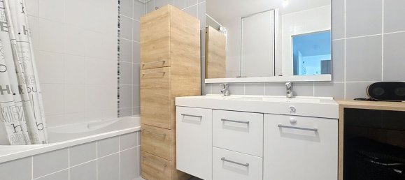 Apartamento de 2 dormitorios en Saint-Genis-Laval, France No. 317240 8