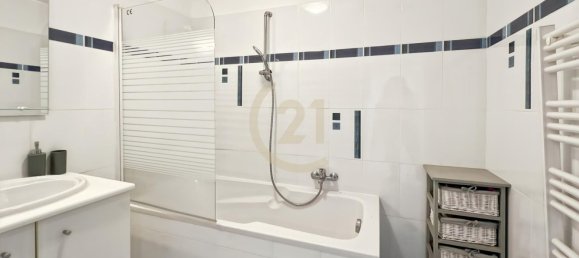 3 chambres Appartement à Calvi, France No. 210683 10