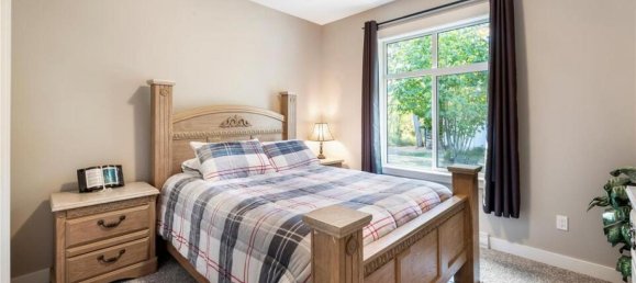 4 bedrooms House in British Columbia, Canada No. 1342 9