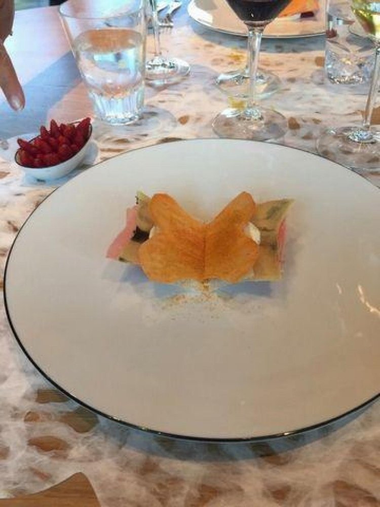 200m² Office in Brignais, France No. 19934